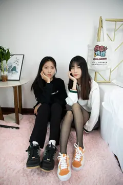 勿恋传媒 NO.688 猫耳&elise-银纹双生[138P/1V/3.59G] - 1