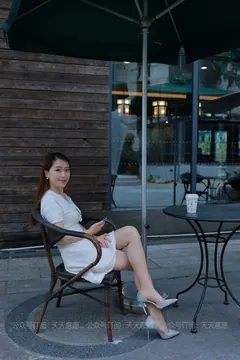 [IESS异思趣向] 耽丝 小婕的肉丝白裙 [87P/87M] - 4