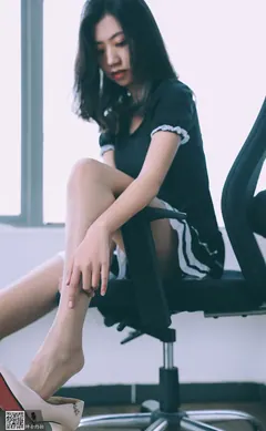 SHENSHI绅士 – SS004 艾莎 [66P/18MB] - 2