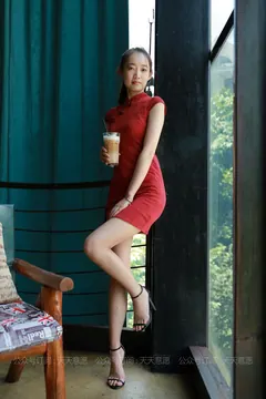 [IESS异思趣向] 耽丝 小高的红色旗袍 [79P/98M] - 4