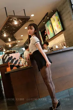 [IESS异思趣向] 耽丝 210622 秋秋的字母黑丝 [86P/110M] - 3