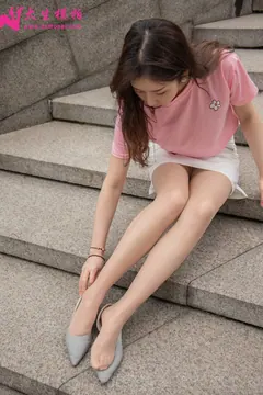 大生模拍 NO.232 伊柯 曼妙丝腿 [68P/1V/969MB] - 1