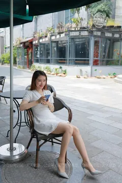 [IESS异思趣向] 2021.05.25 丝享家 814：小婕《肉丝白裙俏佳人》[79P/127MB] - 4