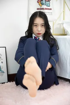 勿恋传媒 NO.822 璐璐-烟雨一盏[177P/1V/4.46GB] - 1