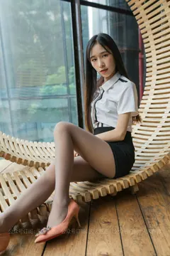 [IESS异思趣向] 2021.06.22 丝享家840：美子《OL职业装》[85P/154MB] - 2