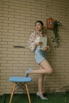 [IESS异思趣向] 2021.07.03 丝享家850：可可《法式碎花裙》[81P/191MB] - 3