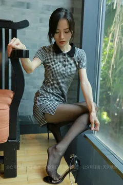 [IESS异思趣向] 2021.08.07 丝享家882：小六《下午茶的格子短裙》 [86P/149MB] - 2