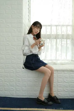 [IESS异思趣向] 2021.10.08 丝享家941：团团《长腿学苑风》 [97P/155MB] - 2