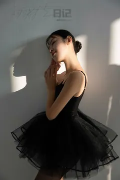 [GALLI嘉丽]舞蹈生日记 077 – 佳宁 [43P/138MB] - 2