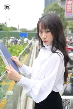 [我丝你想]MX007 美西 公交车站奇遇记2 [71P/7５MB] - 3