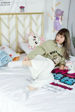 勿恋传媒 NO.977 依依-梦与现实[135P/1V/3.83GB] - 1