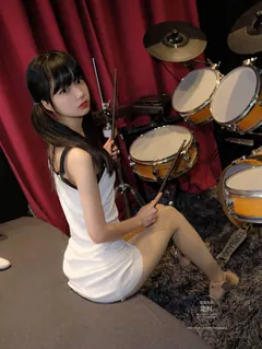 紧急企划 NO.021 出境：一只喵喵梓 肉丝[74P/1V/4.55GB] - 3