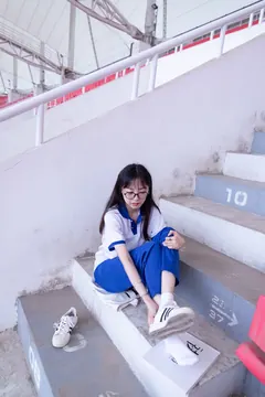 [BoBoSocks袜啵啵]NO.002 稚予-校服、贝壳头、白棉袜、裸足 [139P+1V/2.99GB] - 2