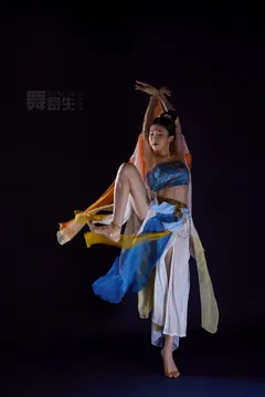 [GALLI嘉丽]舞蹈生日记 089 – 敦煌飞天 刘思彤 [45P/175MB] - 1
