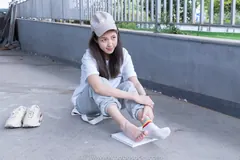 [BoBoSocks袜啵啵]NO.012 泡芙-运动鞋、白棉袜、裸足 [132P/1V/3.65GB] - 4