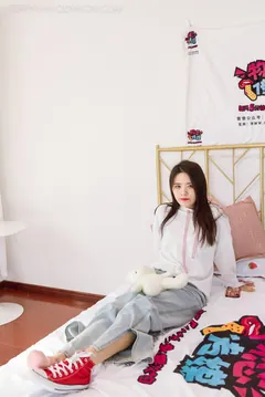 勿恋传媒 NO.992 然然-粉色回忆[146P/1V/3.96GB] - 2