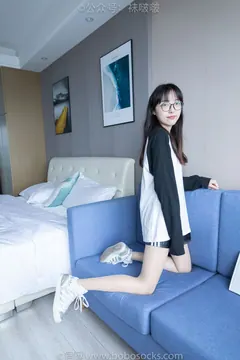[BoBoSocks袜啵啵]NO.015 稚予-阿迪板鞋、白色短棉袜、肉丝 [135P/1V/3.05GB] - 4