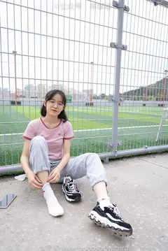 [BoBoSocks袜啵啵]NO.016 熊熊-斯凯奇运动鞋、棉袜（踩脏）、裸足 [147P/1V/4.71GB] - 2