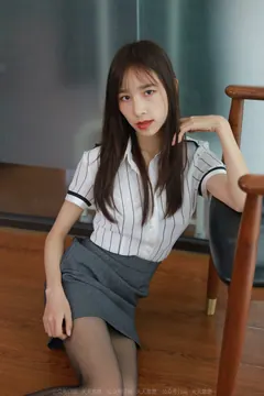 [IESS异思趣向] 耽丝 220220 美子的酒红美甲 [86P/114MB] - 1