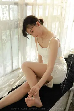 [IESS异思趣向] 2021.11.01 丝享家962：秋秋《白裙姓感恋人》 [94P/123MB] - 4