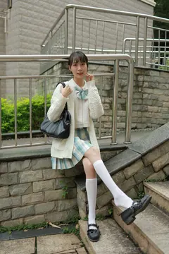 [IESS异思趣向] 2021.11.02 丝享家963：团团《长腿JK装》 [94P/124MB] - 2