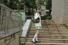 [IESS异思趣向] 2021.11.02 丝享家963：团团《长腿JK装》 [94P/124MB] - 4