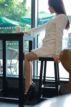 [IESS异思趣向] 耽丝 220212小婕的白衣OL装 [85P/97MB] - 2
