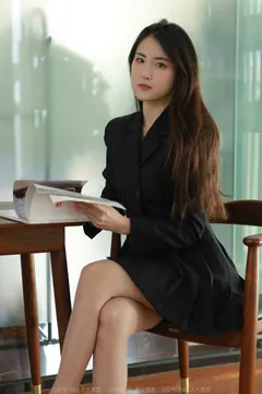 [IESS异思趣向] 耽丝 220214小宝的黑色百褶裙 [79P/79MB] - 4