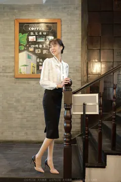 [IESS异思趣向] 2022.01.01 丝享家981：团团《气质一步裙》 [91P/102MB] - 4