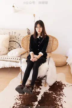 [BoBoSocks袜啵啵]NO.053 小甜豆-皮鞋、厚黑丝、黑色蕾SI船袜 [143P/1V/7.91GB] - 1