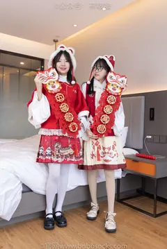 [BoBoSocks袜啵啵]NO.054 小甜豆与稚予-给大家拜年啦[139P/1V/5.87GB] - 1