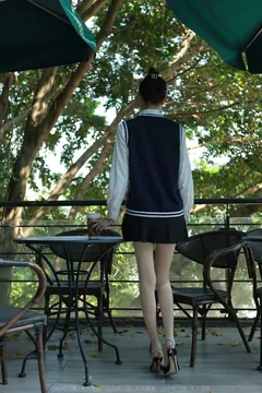 [IESS异思趣向] 2022.01.10 丝享家985：团团《纯玉学苑装》[94P/94.8MB] - 2