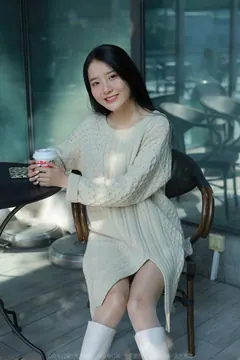 [IESS异思趣向] 2022.01.18 丝享家990：婉萍《白靴公主》[84P/135MB] - 2