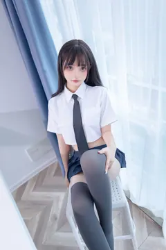 罗莉神楽板真冬之21年12月微博订阅 [60P/146MB]