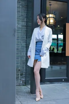 [IESS异思趣向] 耽丝 220311蓝衣女神婉萍 [84P/100MB] - 1