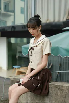 [IESS异思趣向] 2022.02.08 丝享家999：团团《网易云长腿少女》[89P/100MB] - 3