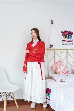 勿恋传媒 NO.1063 心心-红红火火[129P/1V/3.71GB] - 4