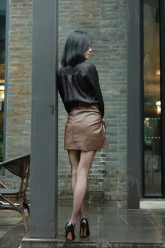 [IESS异思趣向] 耽丝 220404小六的新发色 [81P/102MB] - 3