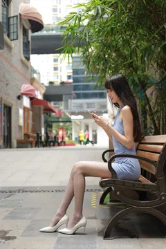 [IESS异思趣向] 耽丝 220409团团的蓝裙灰丝 [86P/94MB] - 4