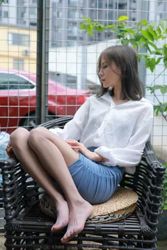 [IESS异思趣向] 耽丝 220411小六的蓝 [85P/117MB] - 2