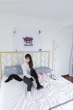 勿恋传媒 NO.1080 猫耳-轻OL风[179P/1V/3.96GB] - 1