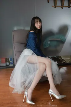 [IESS异思趣向]2022.03.31 丝享家1045：团团《长腿白纱》[95P/145MB] - 2