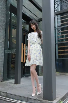 [IESS异思趣向] 耽丝 220609团团 夏日凉茶 [84P/109MB] - 2