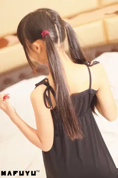 神楽板真冬 – 裸足系列套图[111P/1.53GB] - 2