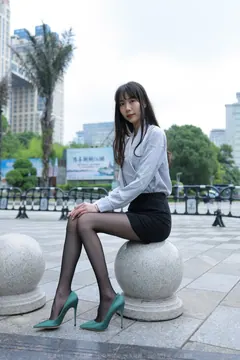 [IESS异思趣向] 耽丝 220621团团 春游 [80P/111MB] - 4