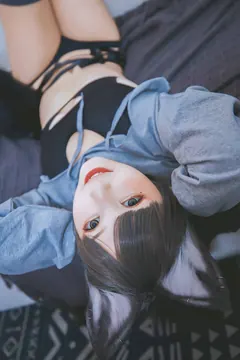 神楽板真冬 – 危険な耳-狼妹&兔娘[150P/4V/964MB]