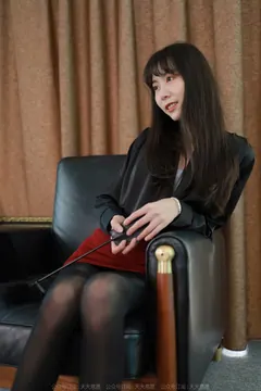 [IESS异思趣向] 耽丝 220630团团 黑丝红裙 [86P/100MB] - 1