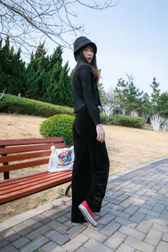 勿恋传媒 NO.1182 猫耳-户外时光[167+1P/4.37GB] - 2