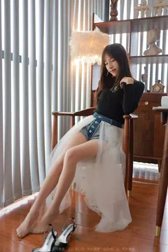 [IESS异思趣向] 2022.04.30 丝享家1075：美子《女追男隔层纱》[89P/141MB] - 3