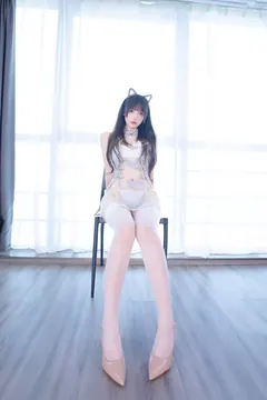 罗莉神楽板真冬 羞涩喵喵 [75P/155MB] - 3